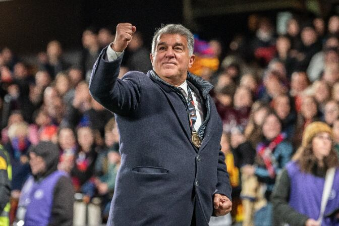 包含转折点巴塞罗那止住颓势，欧超杯今晚攻防权衡，态度坚定，资深球员宣示担当的词条